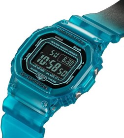 Resim Casio Erkek Kuvars Saat, Dijital Gösterge ve Reçine Kayış 
