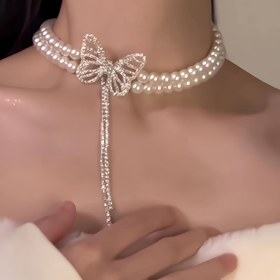 Resim 1 Adet Kadınlar İçin Şık Çift Katmanlı İmitasyon İnci Kolye ve Parıldayan Kelebek Kolye Ucu - Resmi Etkinlikler, Partiler, Doğum Günleri için Bling Bling Vurgular - Sevgililer Günü Yıldönümü Hediye Takısı, İmitasyon İnci Mücevherat, Parti Aksesuarları, Lüks Aksesuar, Taş Süslemeleri 
