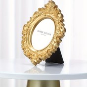 Resim Zarif Altın Reçine Fotoğraf Çerçevesi ve Karmaşık Süslemeli - "Ev Dekoru" Oval Ayna Siyah Stand üzerinde, Masaüstü Dekorasyon için Mükemmel, Zarif Dekor Parçası|Şık Ev Dekoru|Detaylı İşçilik 