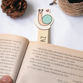 Resim Salyangoz Simgeli İsimli Ahşap Kitap Okuma Ayracı 