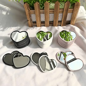 Resim 24 Adet Kalp Şeklinde Taşınabilir Aynalar - 3 Renk (Siyah, Beyaz, Pembe) Seyahat için Minimalist Cam Makyaj Aynaları, Hediye Ürünleri, Ev Dekoru - Pil Gerekmez, Parlak Yüzey, Kompakt Boyut 