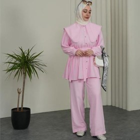 Resim Neşeli Butik kadın pembe geniş kesim yaka detaylı kuşaklı ikili tesettür takım NBVQ3148 