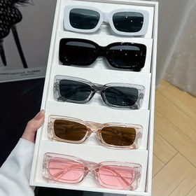 Resim Kadınlar ve Erkekler için 5 Paket Klasik Vintage Moda Gözlükleri - Retro Tarz, Plastik Çerçeve, AC Lensler, Günlük Giyim için Dekoratif Gözlükler, Moda Gözlükleri 