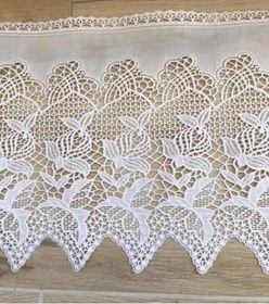 Resim Dekoratif PVC Dantel Raf Örtüsü, Beyaz, 22 cm x 5 m, Çiçek Desenli, İnce İşlemeli Kenarlık 