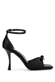 Resim Tamer Tanca Kadın . Siyah Saten Topuklu Ayakkabı 