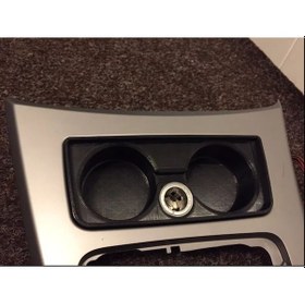 Resim Bmw E90 Çakmaklıklı Bardaklık 