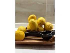 Resim Karokstore Makkam Renkli Döküm Limon Sıkacağı Limon Presi Büyük Boy, Rennkli Metal Limon Sıkacağı, Döküm Naranciye Sıkacağı (Siyah) 