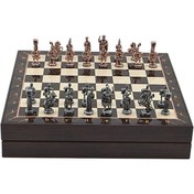 Resim Braventa Collection GiftHome Orta Boy Metal Roma Satranç Takımı Antik ve Ceviz Desenli Sandıklı MDF Tahtası (36x36x6 cm. 