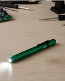 Resim Kompakt Tasarımlı Led Işıklı Kalem Fener Çok Yönlü Kullanım Beyaz 