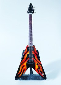 Resim El Yapımı 1/4 Ölçek Minyatür Elektro Gitar Esp Flying V Flames 