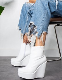 Resim Modanizm Lizavita Beyaz Dolgu Topuklu Deri Bot 