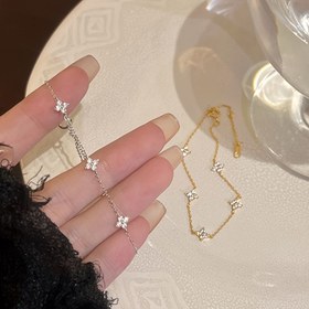 Resim Parlak sentetik zirkonyalı, bakır ditsi çiçek desenli şık dört yapraklı kelebek bileziği, günlük giyim veya parti aksesuarı için mükemmel, yeni yıl, sevgililer günü, ramazan, bahar festivali için ona ideal bir hediye 