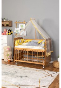 Resim Ahşap Beşik Anne Yanı Beşik Vernikli 60x120 - Sarı Gri Örgü Uyku Seti Seti + Yatak + Tekerlekli Ahşap 