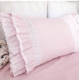 Resim Pembe Fırfırlı Gübürlü Yastık Kılıfı 