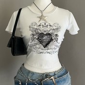 Resim Kadınlar İçin Dar Kesim Kısa T-Shirt - Kalp Kanat Bulut Geometrik Baskı Şık Üst, Nefes Alabilen Esnek Kumaş, Makinede Yıkanabilir Her Mevsime Uygun, Yıldız Detaylı Gömlek, Dayanıklı Günlük Giyim, Yaz Modası, Trend Top, Esnek Malzeme, Baskılı Tişört, Yetişkinler 