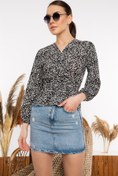 Resim AQE FASHION V Yaka Uzun Kol Siyah Beyaz Desenli Bluz 
