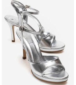 Resim Luvishoes Poıse Gümüş Kadın İnce Topuklu Abiye Ayakkabı 