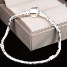 Resim 1 adet Alerji Olmayan Bakır Yılan Bileklik, 3mm Yumuşak Boncuklu Şaraplar ile Karides Tokalı, El Yapımı Temel Zincir Takılar, Günlük Giyim ve Hediye, Bohem Stili, Tüm Mevsimler, Sevgililer Günü ve Noel Aksesuarı, Bohem Takıları | Trendy Yılan Bileklik | Dayanıklı Şarap Bilekliği 