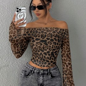 Resim Kadınlar için Yeni Şık Uzun Kollu Üst, Modaya Uygun Leopar Desenli ve Omuz Düşük Tasarımlı, Trend Kombinler, Dış Mekan, Alışveriş ve Günlük Kullanım için Mükemmel, Cilde Uygun. 