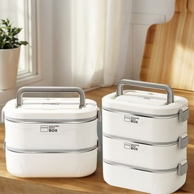 Resim 2 veya 3 Katmanlı Paslanmaz Çelik Yalıtımlı Yemek Kutusu, Sızdırmaz Kapaklı ve Sağlam Saplı Geniş Kapasiteli Gıda Kabı. Bu Taşınabilir Kare Bento Kutusu, Öğrenciler, Ofis Kullanımı ve Piknikler için Mükemmeldir. İstiflenebilir Tasarıma Sahiptir A 