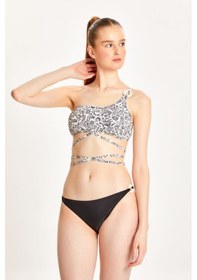 Resim Too Salty Swimwear Kadın Siyah Beyaz Desenli Tek Omuz Halka Aksesuarlı İp Bağlamalı Bikini Takımı 24s122st Renkli 