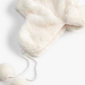 Resim Kız Çocuk Peluş Kulak Kapaklı Bere Çene Altından Bağcıklı 