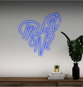 Resim Trust No One Yazılı Neon Tabela Mavi 