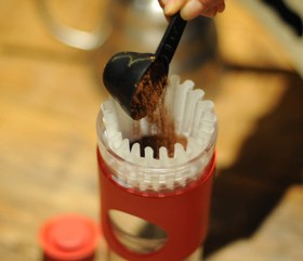 Resim Cafflano Go-Brew Kahve Demleme Şişesi, Krem 