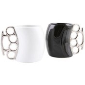 Resim Muşta Tasarımlı Seramik Kupa 