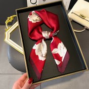 Resim Kadınlar için şık kırmızı ve beyaz gül desenli kare şal - Çok yönlü başörtüsü, boyun bandı, saç aksesuarı | Nefes alabilen polyester | Günlük giyim ve festivaller için mükemmel, festivaller için aksesuar | Çiçek desenli şal | Dekoratif aksesuar, sevimli saç aksesuarları 