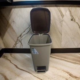 Resim abnturk 55*35*28 cm Ebatında 40 Lt Pedallı Kapaklı Krem Çöp Kovası (Banyo - Mutfak - Tuvalet - Balkon) 