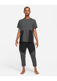 Resim Nike Yoga Dri-fıt Kısa Kollu Erkek Üstü Dh1927-032 Bu Siyah 