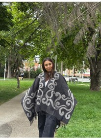 Resim Kadın Gri Siyah Çift Taraflı Kışlık Panço Şal Etnik Desenli Salaş Omuz Şalı Gri - Siyah 