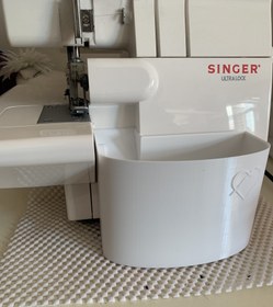 Resim Singer Overlok Makinası için Büyük Boy Atık Kutusu - Fuşya 