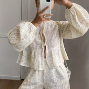 Resim Şık Kadınlar için Vintage Dantel Delikli Crochet Üst, Fener Kollu ve Bağcıklı Detaylı + Şort Takımı, Düz Renk, Tüm Mevsimler İçin Giyim, Polyester, Şık Günlük Giyim | Vintage Dantel Üst | Fener Kollu 