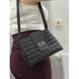 Resim Kapaklı Kapitone Siyah Cilt Çanta 