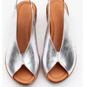 Resim Luvishoes Luvi Shoes Blom Gümüş Hakiki Deri Kadın Dolgu Topuk Sandalet Gümüş 