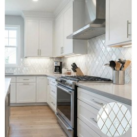 Resim Mutfak Tezgah Arası, Banyo, Sauna, Spa, Iç Mekan Kaplama ve Dekorasyon Uygulamaları Için, Beyaz, Sedefli Beyaz, Mat Beyaz, Mermer Mix. 25X28CM. Fileli Kristal Mozaik. ( 1 M2 Fiyatıdır ) 