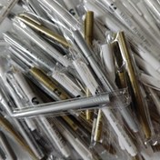 Resim 3 adet Altın, Gümüş ve Beyaz Kalıcı Metalik Kalemler - Su Geçirmez, DIY El Sanatları, Reçine Sanat ve Ofis Malzemeleri için Uygun 