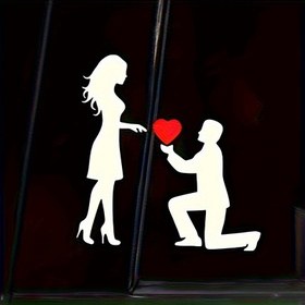 Resim Romantik Teklif Araba Stickerı - Çift ve Kalp Siluetli PVC Etiket "Seni Seviyorum", Arka Cam veya Kapı Süslemesi için Mükemmel, Düğün Arabası Dekorasyonu 