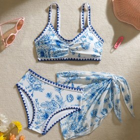 Resim Kızlar için Mavi Gül Baskılı Yelpaze Dantel El İşi Yırtmaçlı Bikini + File Kısa Etek Üç Parça Takım + Plaj Tatili 