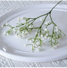 Resim Yaozixa Beyaz Yumuşak Jeli Simülasyon Güller, Ev Dekorasyonu İçin Nikah El Çantası, Dayanıklı Plastik Tek Dal Papatyalar 