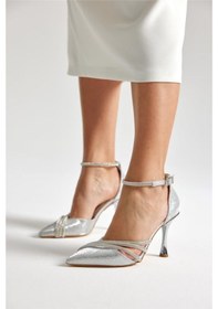 Resim Feles Bilek Bağlı Üç Şerit Taş Detaylı Topuklu Stiletto Kadın Ayakkabı GÜMÜŞ 