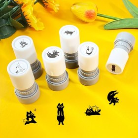 Resim Oyunca El Hesap Küçük Siyah Kedi Evcil Model Küçük Kedi Öğretmen Ödül Stili Damga Öğretmenin Desteklemesi 3D Küçük Kedi Resmi Damga Hayvan Kapak Damgası 