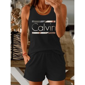 Resim Kadınlar için Calvin Baskılı Rahat Atlet ve Şort Takımı - Pembe Kolsuz Crop Atlet ile "Calvin" Harfi, Yüksek Bel Fermuarlı Şortlar, Bahar ve Yaz için Rahat Polyester Karışımı, Bahar Modası | Rahat Fit Şortlar | Polyester Karışımı 