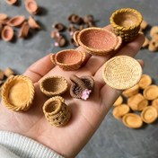 Resim Rastgele Karışık Sekiz Mini Simülasyon Ekmek Saklama Sepeti, Reçineden Yapılmış, Yapay Bambu Dokuma ile, DIY Dekorasyon Anahtarlıklar ve Takı Yapımı için Çok Uygun 