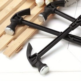 Resim Mini Tokmak, Ev Kullanımı İçin Çok Yönlü Bir Araç, No-Mark Çiviler İçin Özel Olarak Tasarlanmış, Plastik Fiberden Yapılmış Bir Donanım Kiti İçerir. 