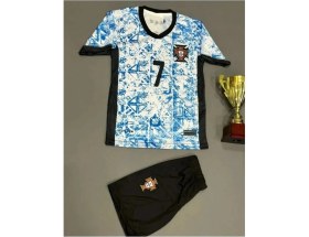 Resim C.r.i.s.t.i.a.n.o Ronaldo Portekiz 2024/25 Deplasman Çocuk Forması 4'lü Set 