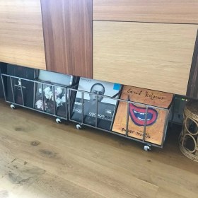 Resim Abronya Metal Organizer Plaklık Dergi Kitap Düzenleyici Boyasız 