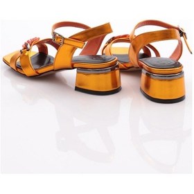 Resim Dgn 303-23y Kadin Çapraz Bantli Zincir Aksesuarli Alçak Topuklu Sandalet 303-1922-R0199 Turuncu 